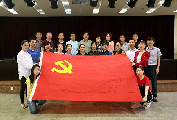 5b19d30f5f048.jpg